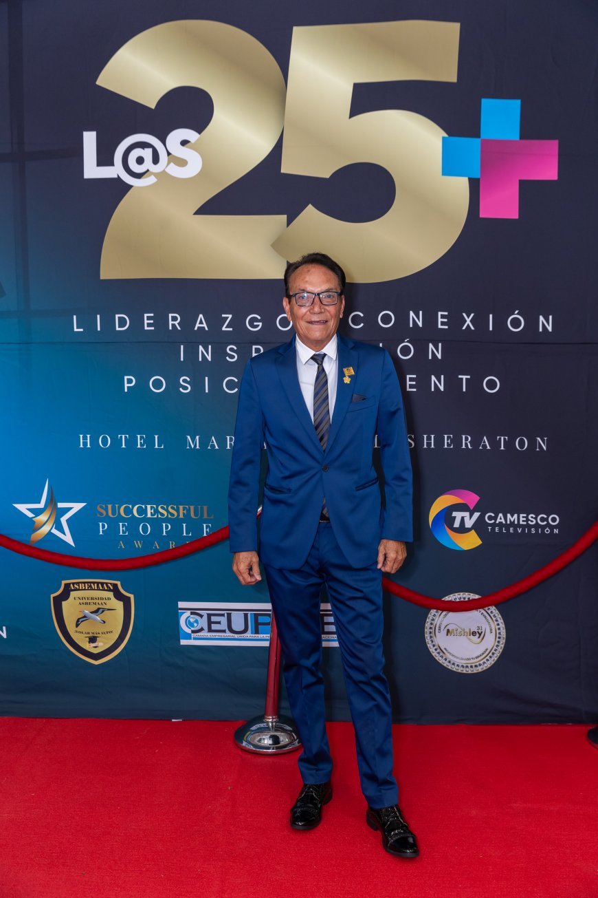 Alfombra Roja - X Edición de “Los 25 Más"