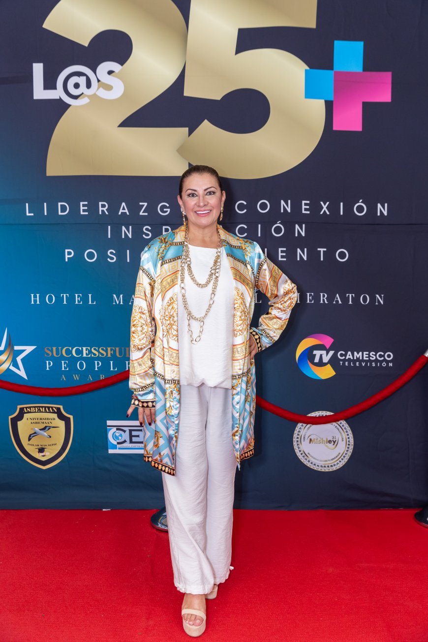 Alfombra Roja - X Edición de “Los 25 Más"