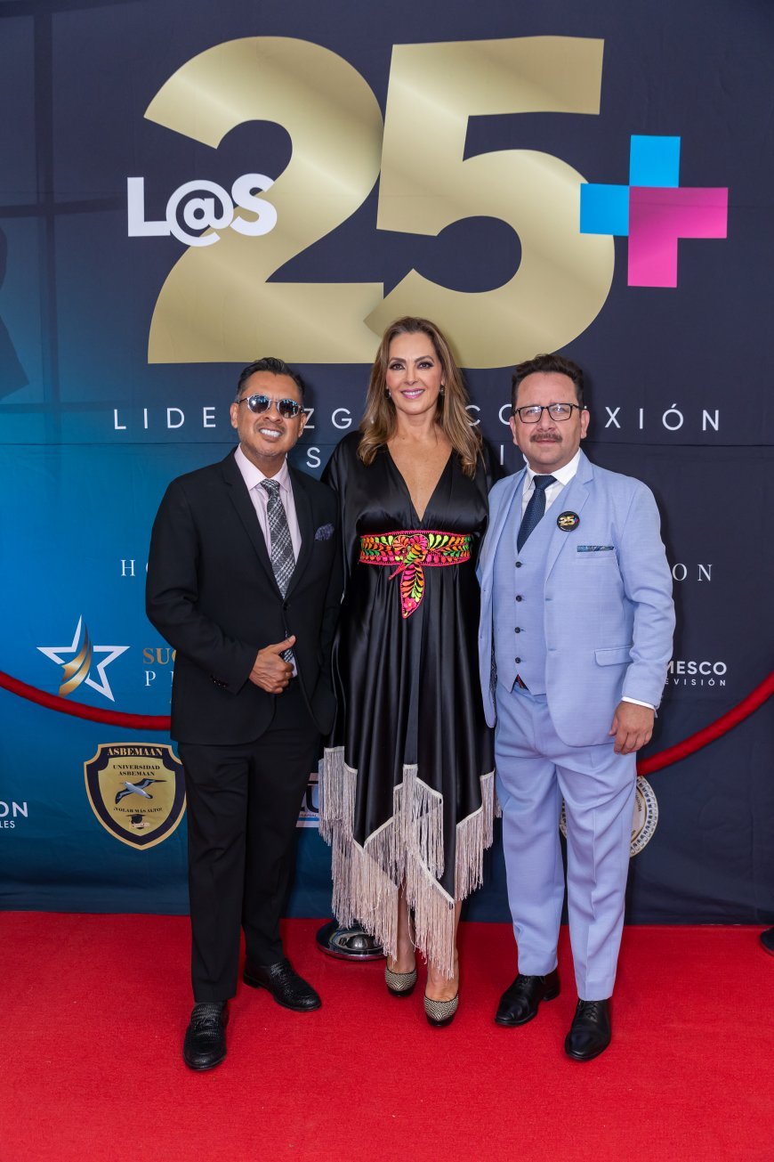 Alfombra Roja - X Edición de “Los 25 Más"