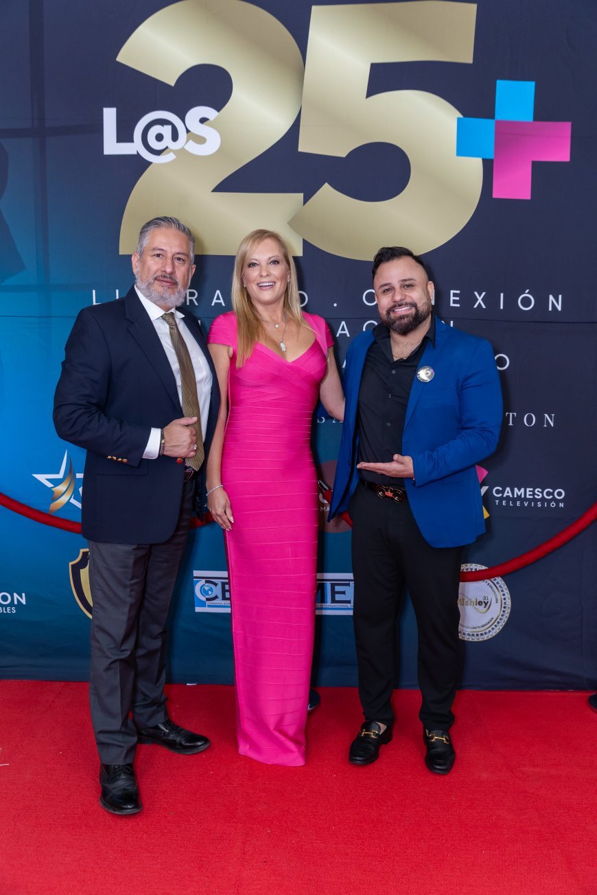 Alfombra Roja - X Edición de “Los 25 Más"