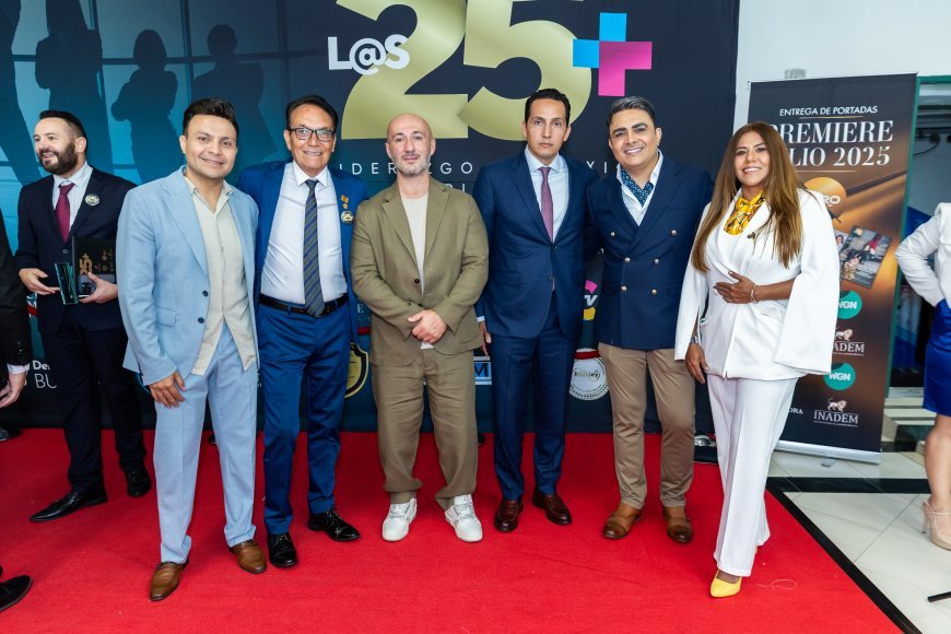 Alfombra Roja - X Edición de “Los 25 Más"
