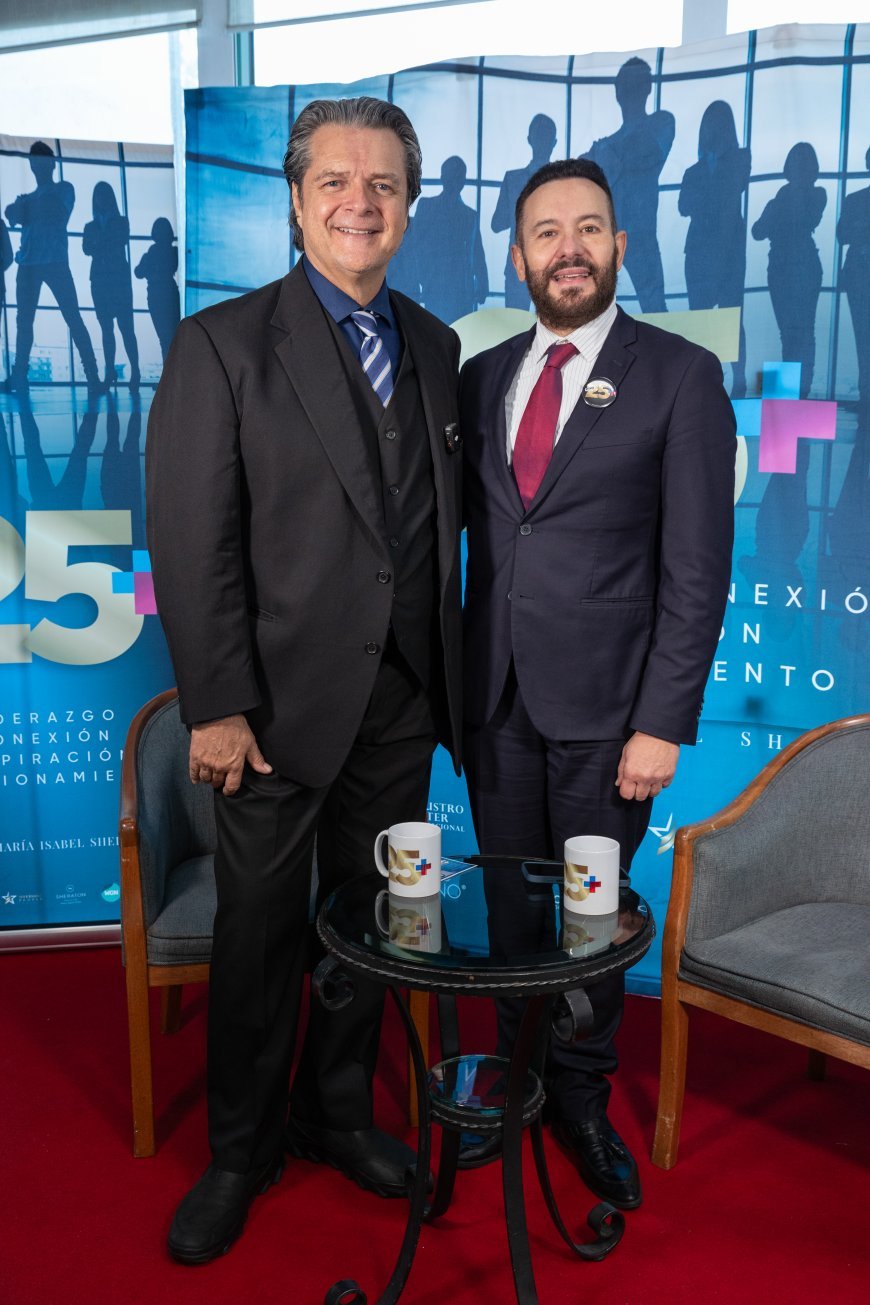 Alfombra Roja - X Edición de “Los 25 Más"